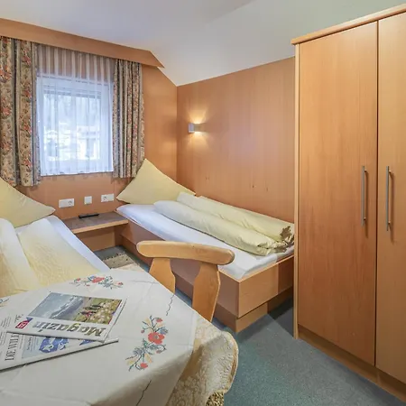 Gastehaus Agnes Gstrein 3*